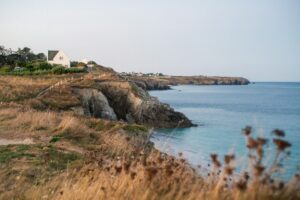 Vue d'une maison en bord de mer à Lorient – Bretagne